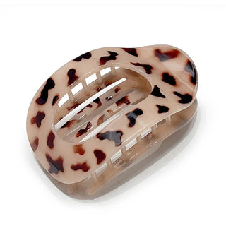Fashion Oval Hair Claw Clip for Women New Design Leopard Matte Curved Flat Styling Barrettes Acrylic Lying Down Hair Accessories