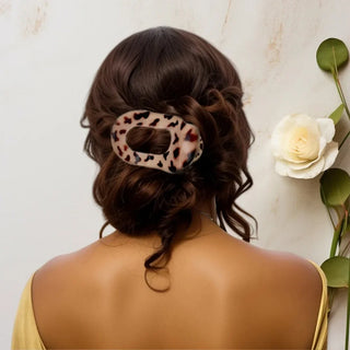 Fashion Oval Hair Claw Clip for Women New Design Leopard Matte Curved Flat Styling Barrettes Acrylic Lying Down Hair Accessories